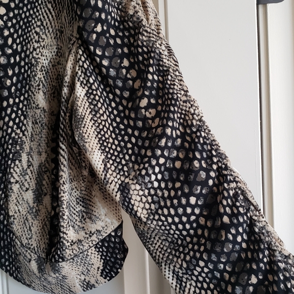 Short jacket - Picture 2 of 4